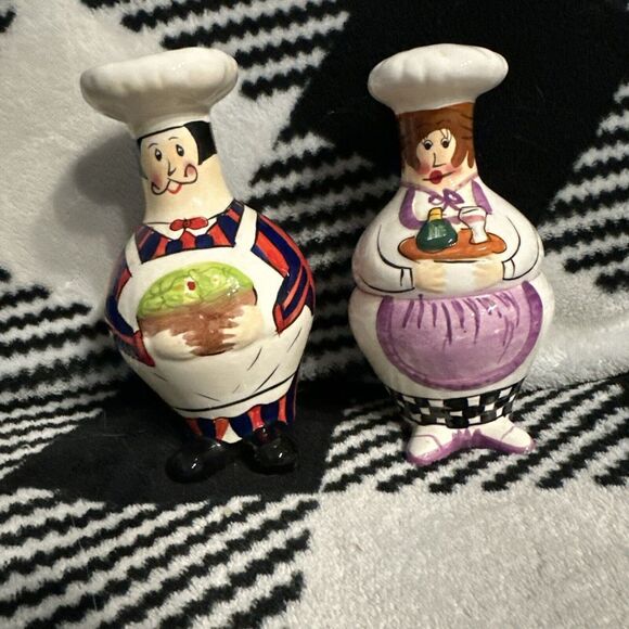 Vintage Mr & Mrs‎ Chef Salt & Pepper Shakers - Picture 1 of 4